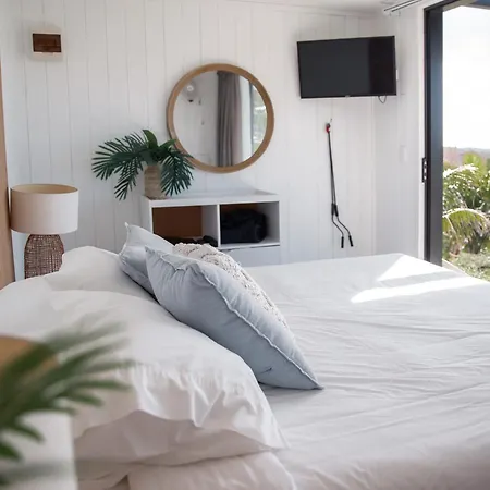 Aotearoa Surf Eco Pods Hotel Te Arai Exterior photo