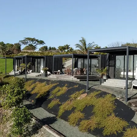 Aotearoa Surf Eco Pods Hotel Te Arai Exterior photo